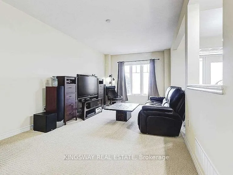 7 Lakelawn Rd #5 — Photo 13