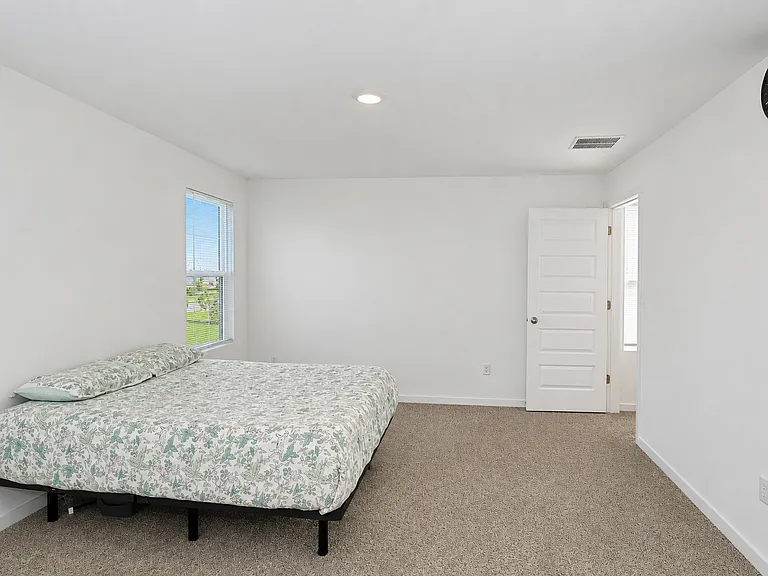 101 Fieldcrest Ave — Photo 12