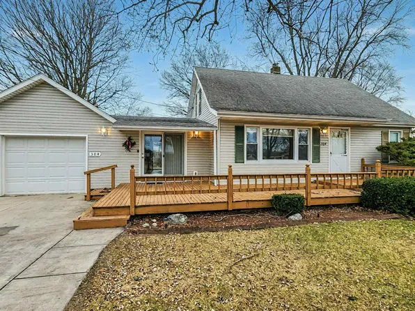 304 Hickory St, Walkerton, IN 46574