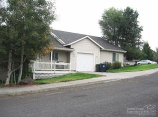944 NE Hidden Valley Dr, Bend, OR 97701