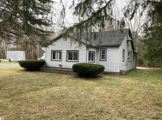 3029 N Grove St, Standish, MI 48658