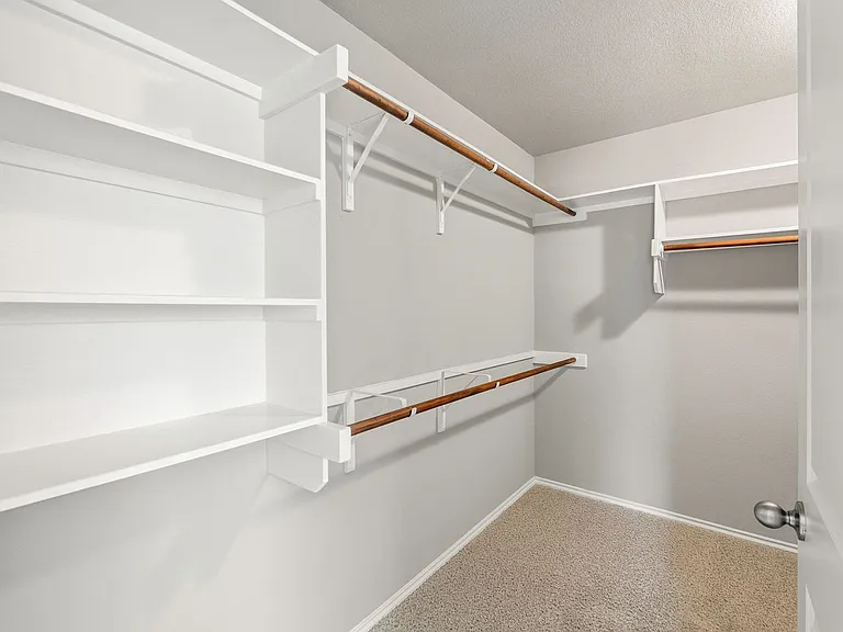 7312 Lookout Bluff Ter — Photo 32
