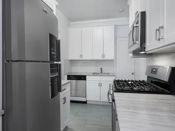 222 W 83rd St APT 2D, New York, NY 10024