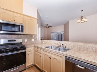 703 Jasmine Parke Dr APT 4, Bakersfield, CA 93312