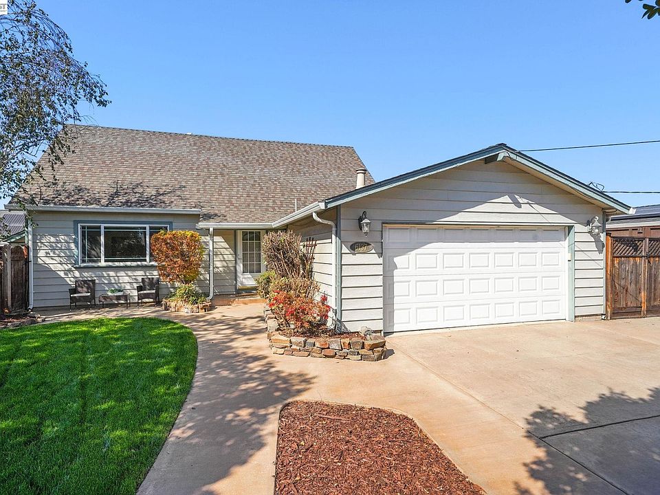 1st image of 6137 Bennington Dr
