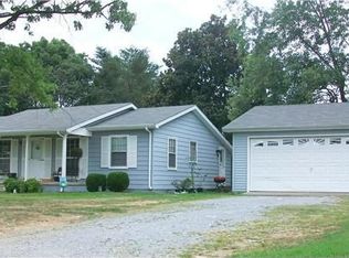 21 Simmons Rd, Fayetteville, TN 37334