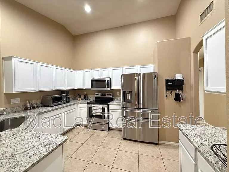 450 W Musket Pl — Photo 5