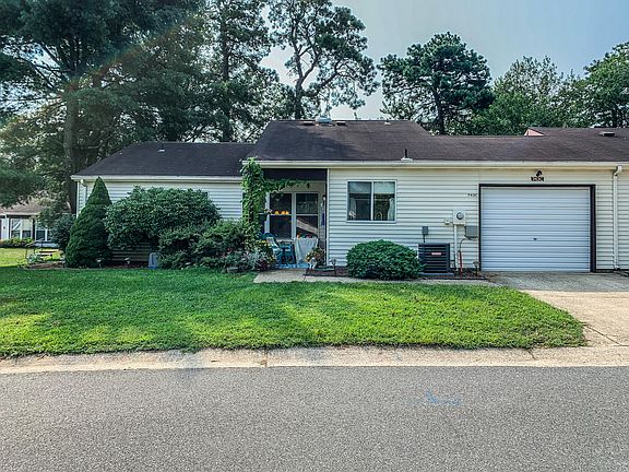 2nd image of 743 Liverpool Circle #C