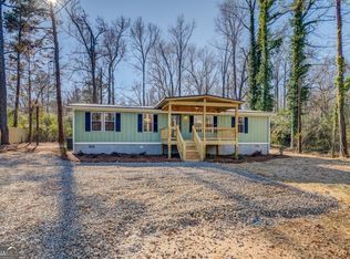 578 Lakeshore Dr, Jackson, GA 30233