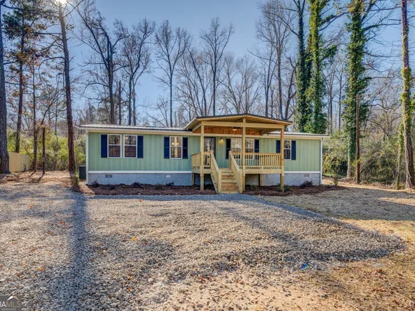 578 Lakeshore Dr, Jackson, GA 30233