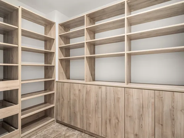 1200 Fifth Avenue image 15 of 27