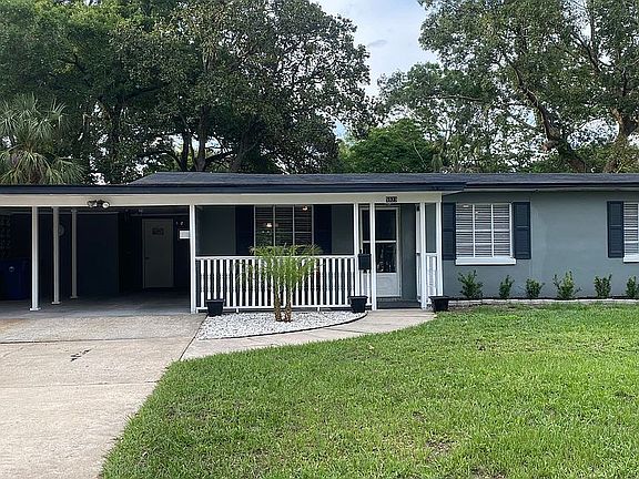 2nd image of 5923 Green Hill Ln