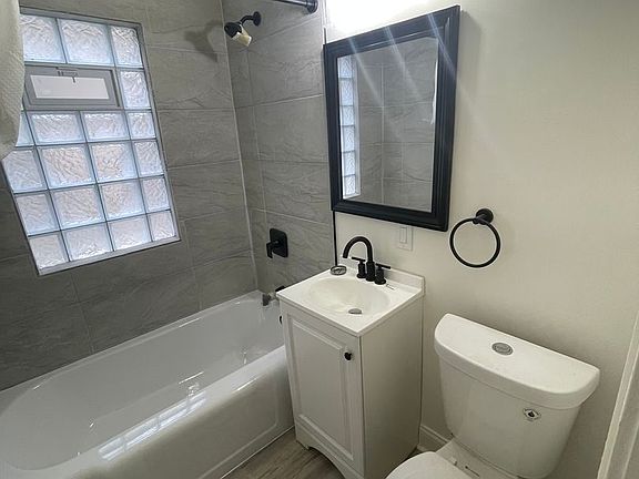 4th image of 1440 N 28th St #20432522