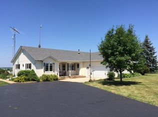 5503 Miller Rd, Wonder Lake, IL 60097