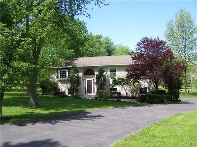 397 Borden Rd, Shawangunk, NY, 12589