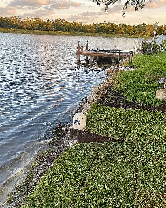 2nd image of 371 SW 187th Ave