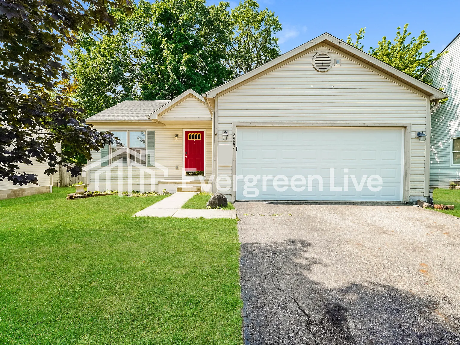 3 bed, 2.5 bath, 1620 sqft, $1,995 — Photo 1