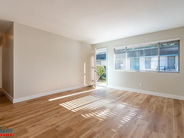 100 Caledonia St #1 — Photo 2