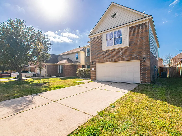22519 Goss Spring Ct — Photo 2