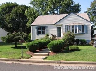 96 Main St, Somerset, NJ 08873