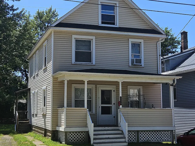 210 Cherry St #2 — Photo 2
