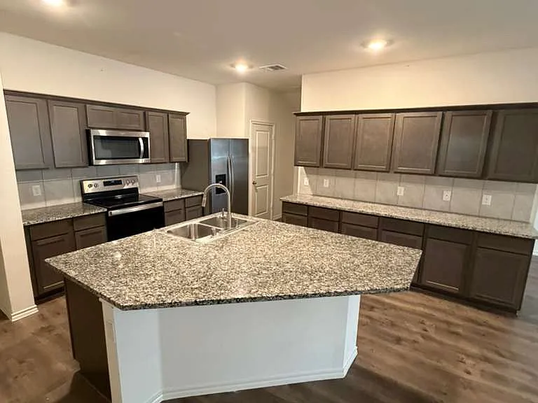 2708 Corbo Dr — Photo 17