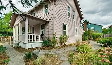 3 bed, 1835 sqft, $2,750 — Photo 2