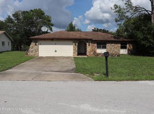 7396 Glasgow Rd, Weeki Wachee, FL 34613