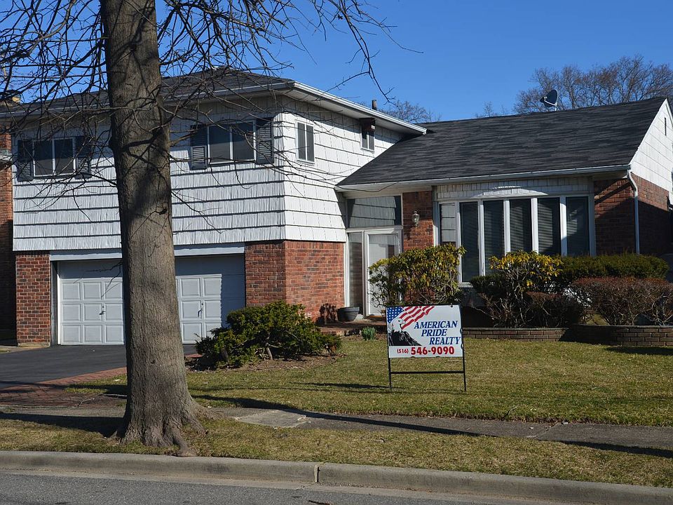 1st image of 769 Marilyn Ln