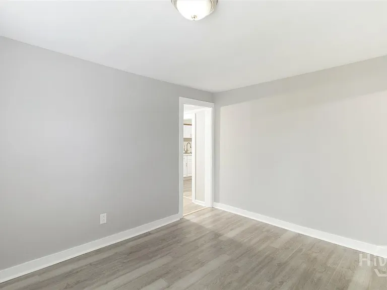 1224 E Bolton St — Photo 7