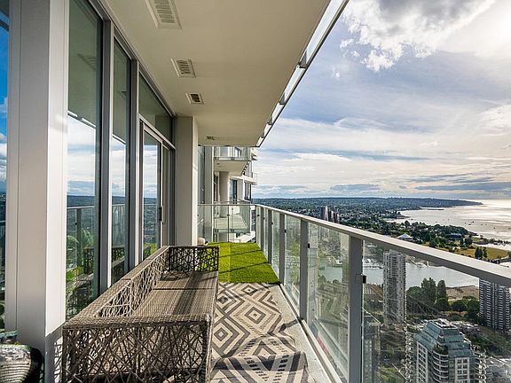 5th image of 1289 Hornby St #5302