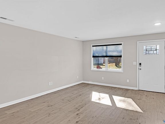 3rd image of 304 3rd Ave