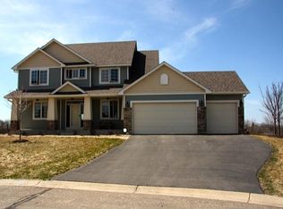 27170 Hickory Ridge Dr, Elko New Market, MN 55020