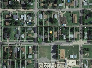 2212 E Maple Ave, Enid, OK 73701