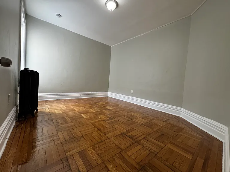 184 Roseville Ave #6 — Photo 6