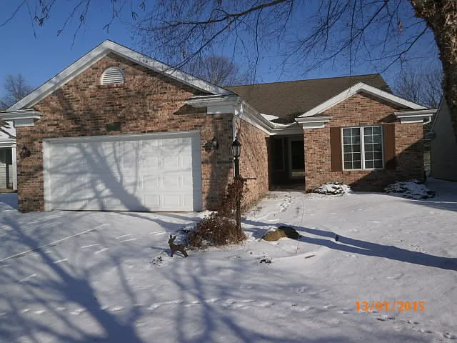 2608 Stillwater Dr photo 1