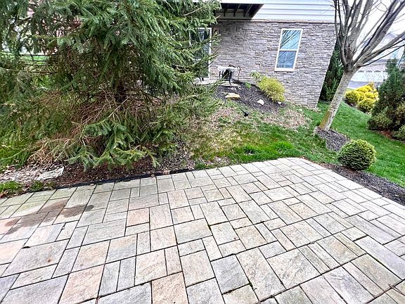 2nd image of 796 Village Club Dr