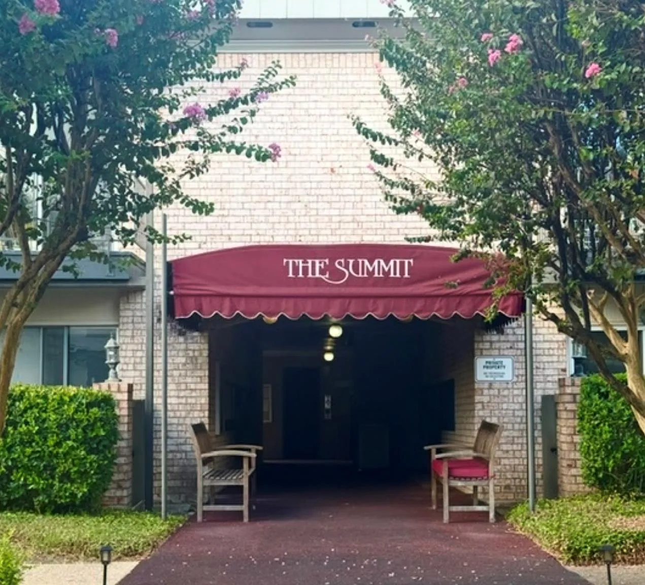 1 bed, 1.0 bath, 647 sqft, $1,250 — Photo 1