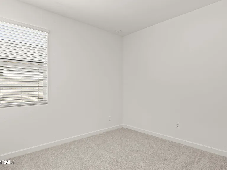 24050 W Flores Dr — Photo 7