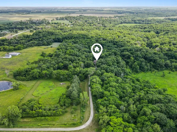 26255 19th St, Nevada, IA 50201