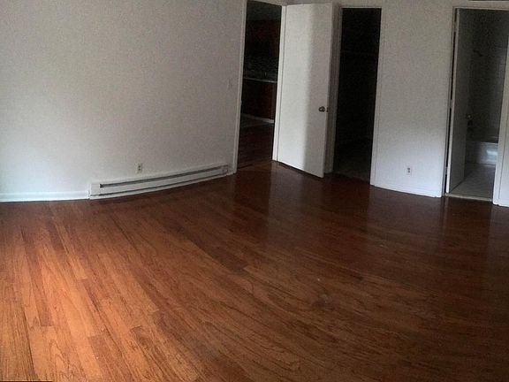 4th image of 2850 Middle Tennessee Blvd APT G2