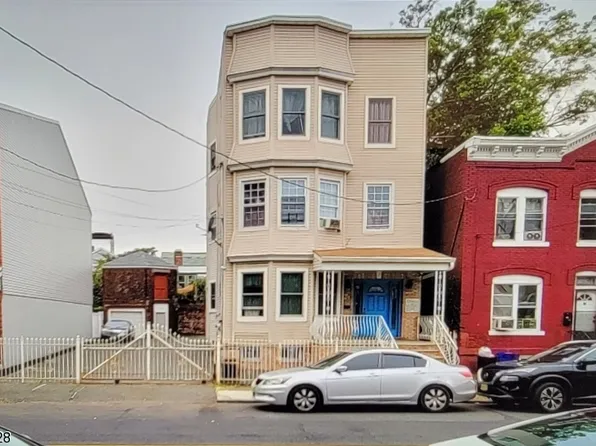 263-265 S 10Th St, Newark City, NJ 07103