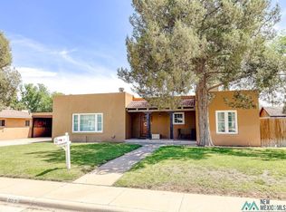 807 W Bullock Ave, Artesia, NM 88210