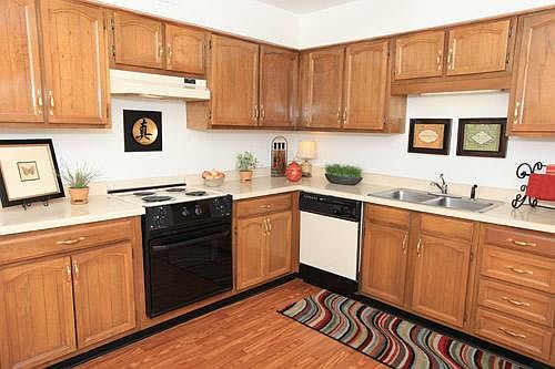 3rd image of 7136 Providence Square Dr APT 1