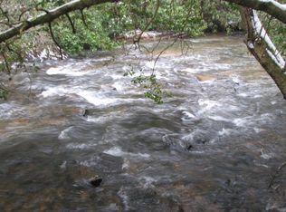 2 Shoal Creek Rd, Murphy, NC 28906