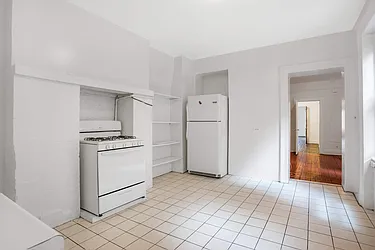 Rented by Moises Farhart, LREB