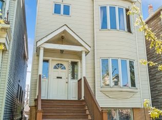 3043 N Southport Ave, Chicago, IL 60657