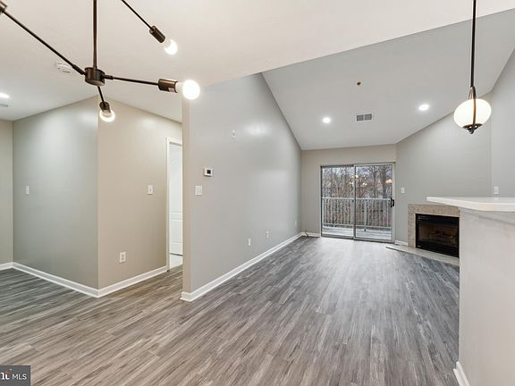 5th image of 8931 Town Center Cir #308-B