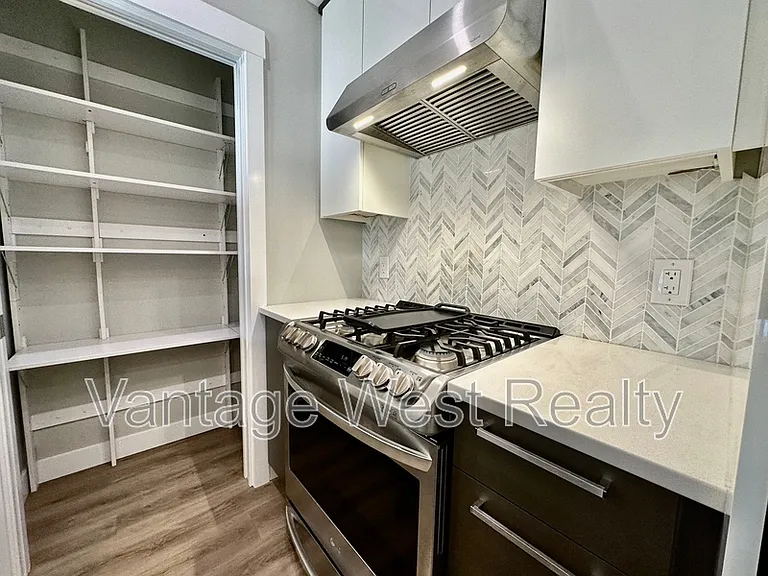 1883 Water St #206 — Photo 5