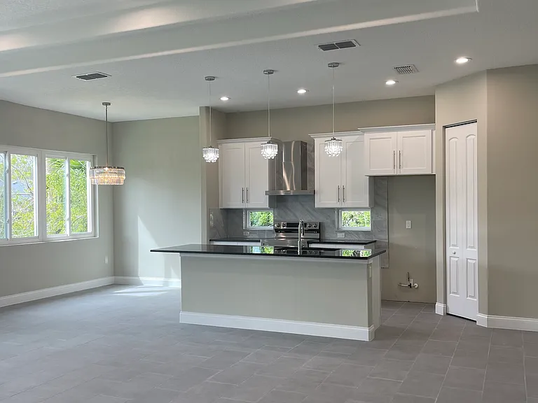 11 Corona Ct — Photo 16